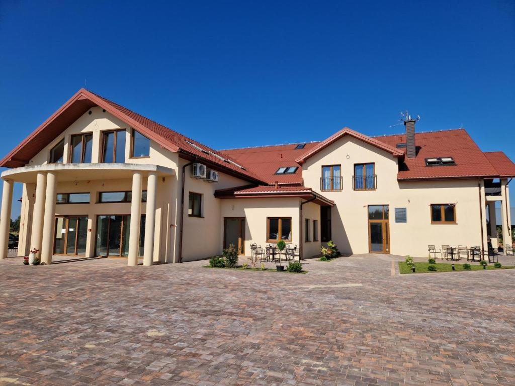 Villa Nova Szuminka Exterior photo